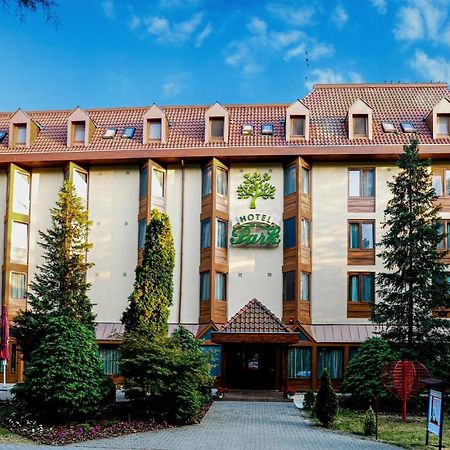 Park Hotel Gyula Zewnętrze zdjęcie