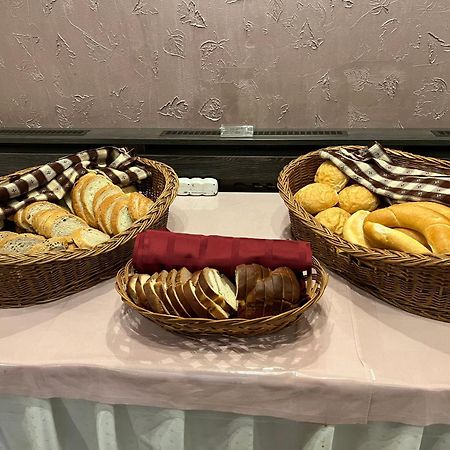 Park Hotel Gyula Zewnętrze zdjęcie