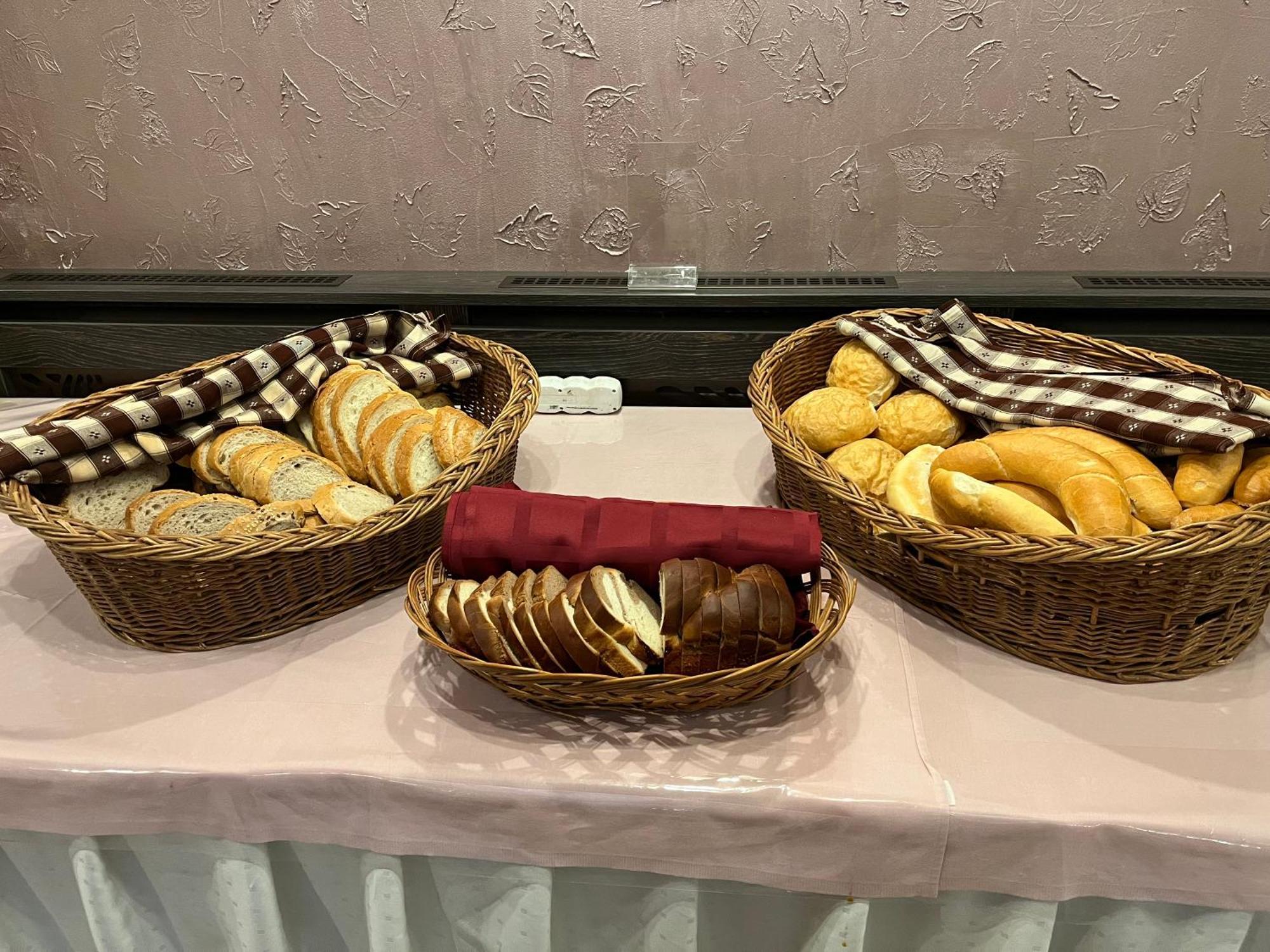 Park Hotel Gyula Zewnętrze zdjęcie